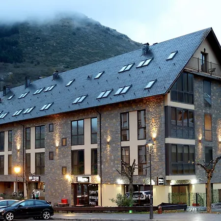 Aparthotel Nou 2*
